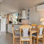 Gisella - 200m From The Sea By Interhome *